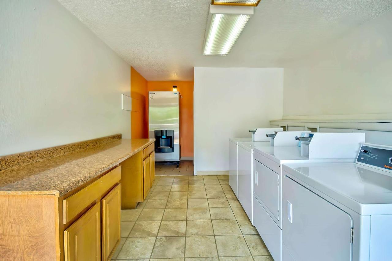 Motel 6-Warren, Mi - Detroit East ภายนอก รูปภาพ